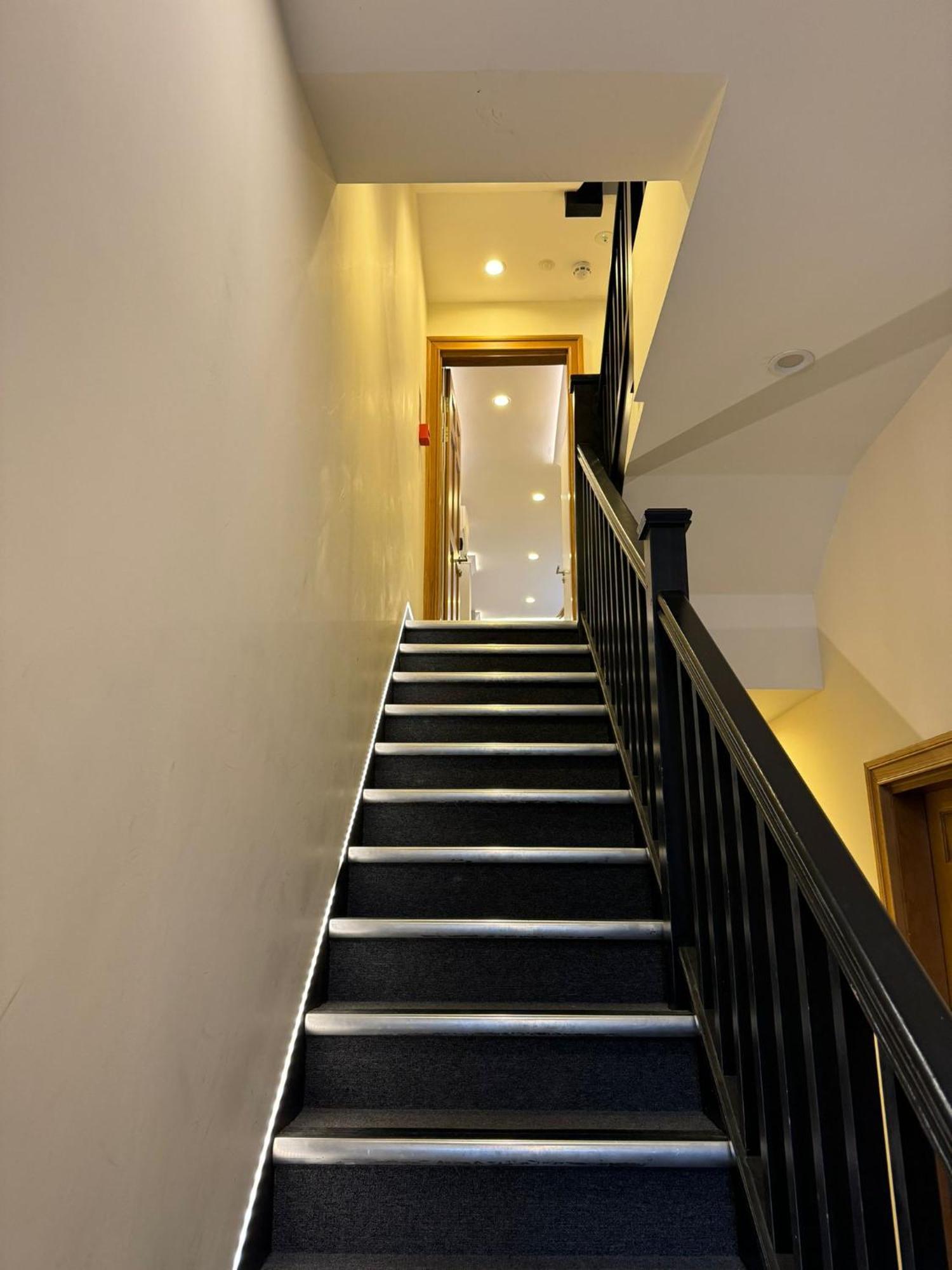 95 Studios London Luaran gambar