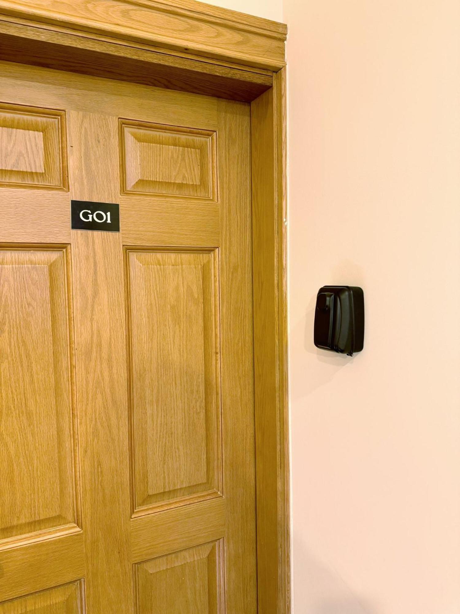 95 Studios London Luaran gambar