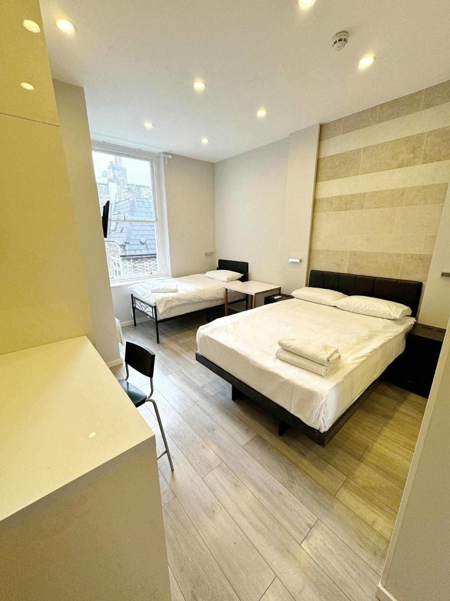 95 Studios London Luaran gambar